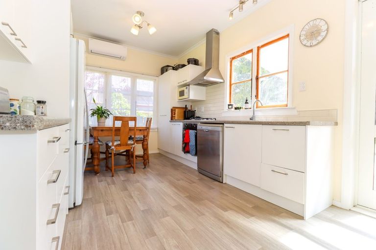 Photo of property in 102 Manawatu Street, Hokowhitu, Palmerston North, 4410