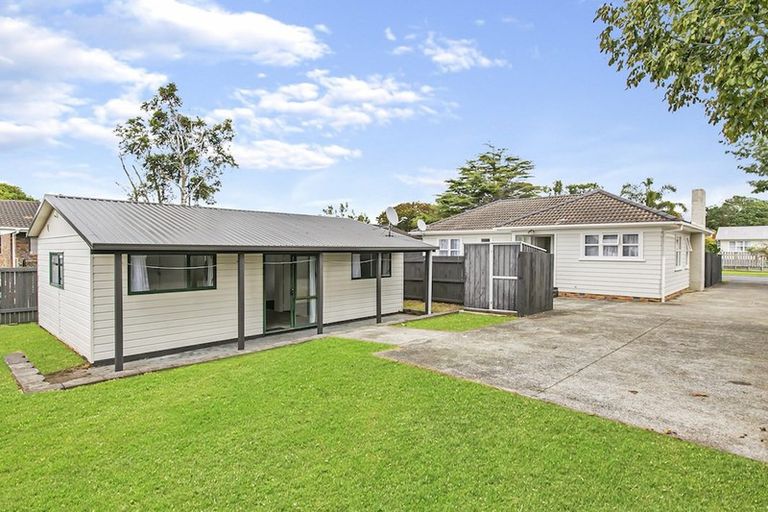 Photo of property in 64 Friedlanders Road, Manurewa, Auckland, 2102