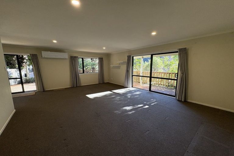 Photo of property in 66a Elmslie Road, Pinehaven, Upper Hutt, 5019