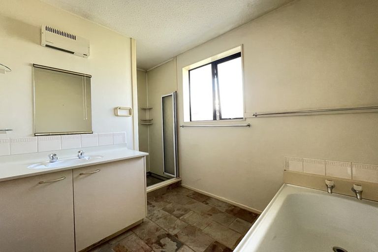 Photo of property in 4/260 Lincoln Road, Addington, Christchurch, 8024