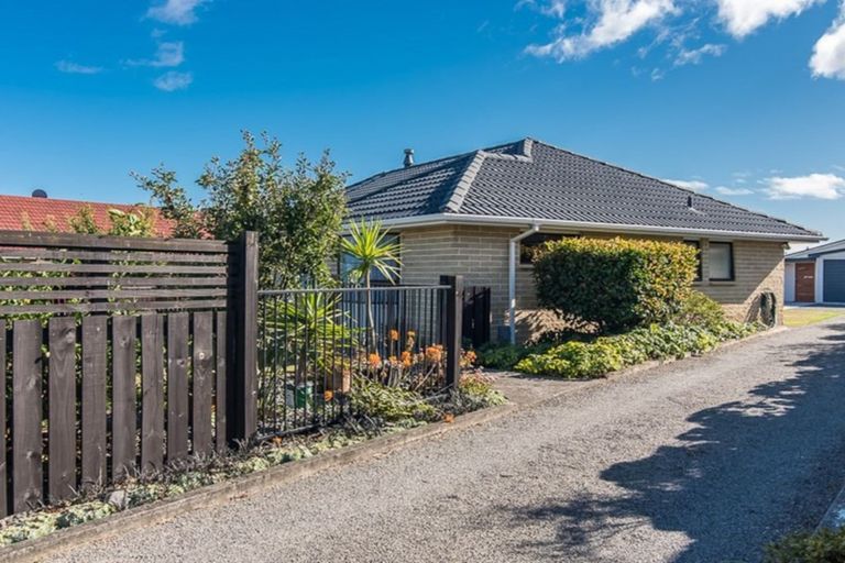 Photo of property in 39 Belvedere Avenue, Waikanae, 5036