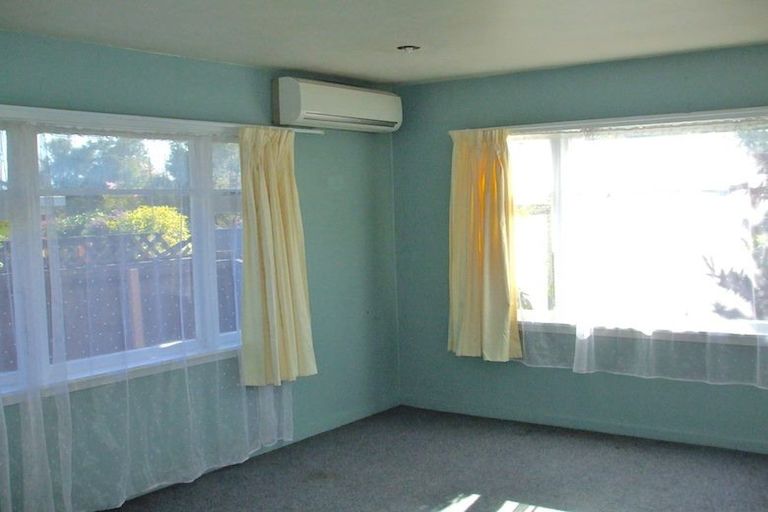 Photo of property in 1/85 Harris Crescent, Papanui, Christchurch, 8053
