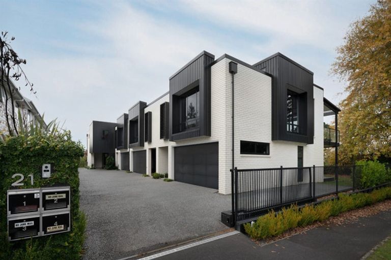 Photo of property in 2/21 Manning Street, Hamilton Central, Hamilton, 3204