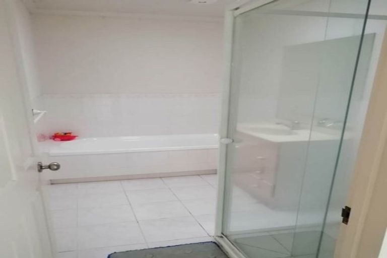 Photo of property in 39 Princeton Parade, Albany, Auckland, 0632