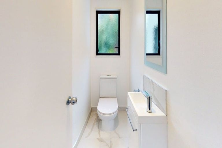 Photo of property in 65 Nevay Road, Miramar, Wellington, 6022