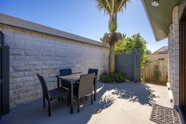 Photo of property in 2/11 Cambria Street, The Wood, Nelson, 7010