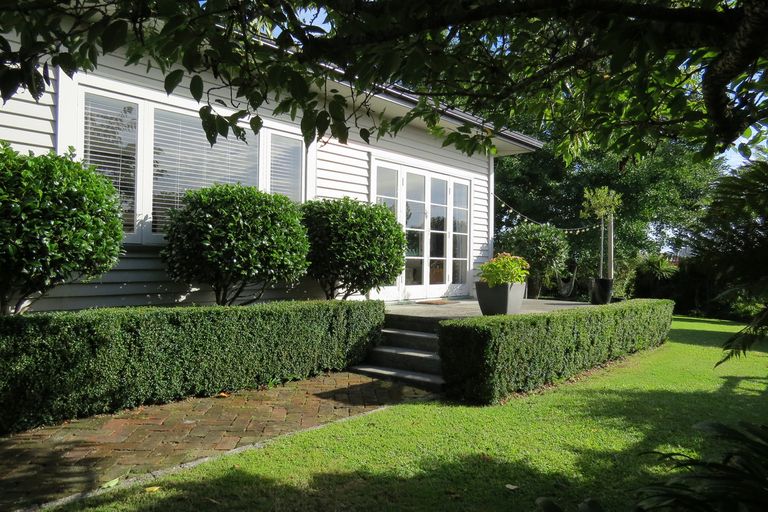 Photo of property in 1/2 Fraser Street, Te Awamutu, 3800