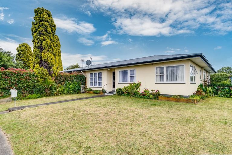 Photo of property in 10 Trevelyan Street, Onekawa, Napier, 4110