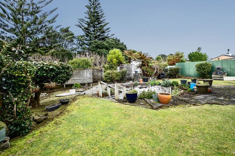 Photo of property in 6 Eton Place, Spotswood, New Plymouth, 4310