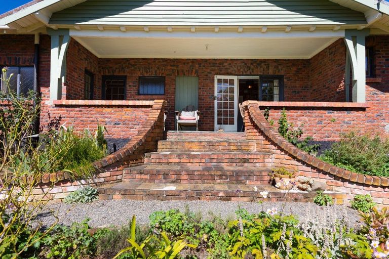 Photo of property in 7 Ranfurly Street, Dannevirke, 4930