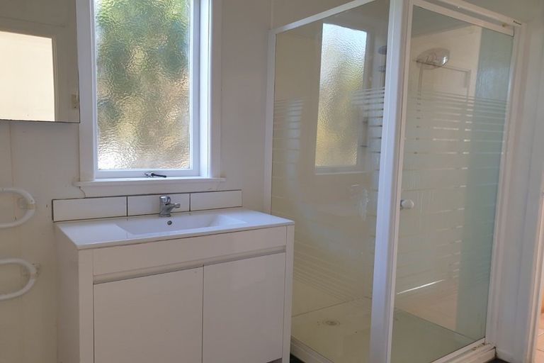 Photo of property in 130 Te Pua School Road, Helensville, 0875