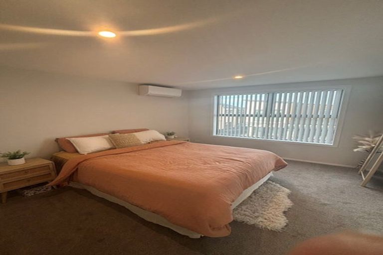 Photo of property in 15 Desalt Drive, Hobsonville, Auckland, 0616