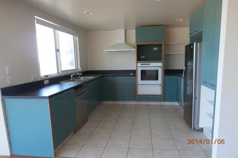 Photo of property in 1/134 The Esplanade, Houghton Bay, Wellington, 6023