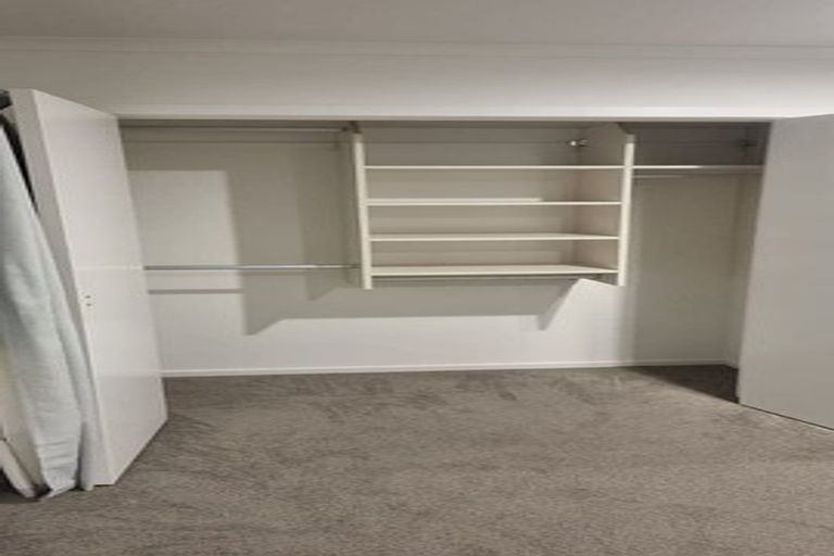 Photo of property in 3/9 Surrey Street, Tawa, Wellington, 5028