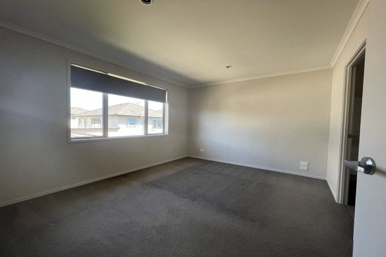 Photo of property in 5 Akeake Lane, Manurewa, Auckland, 2102