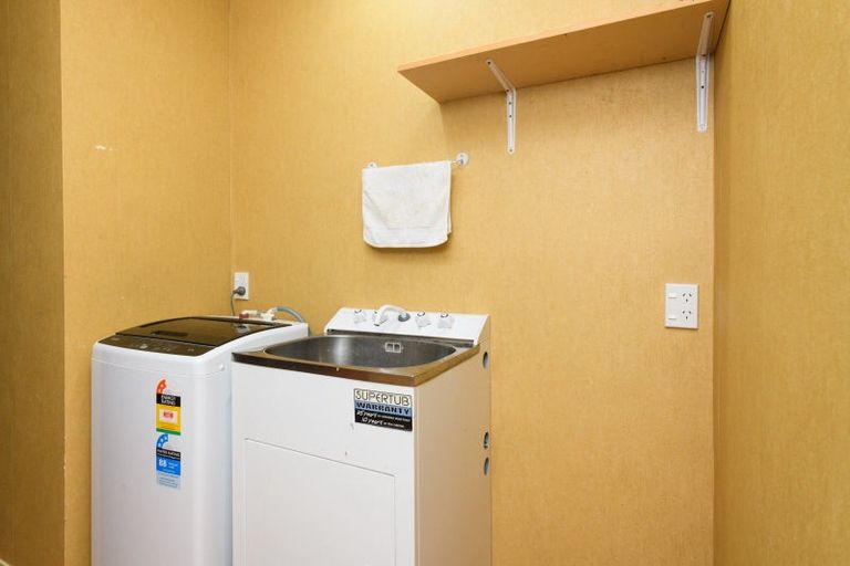 Photo of property in 16 Presidential Drive, Milson, Palmerston North, 4414