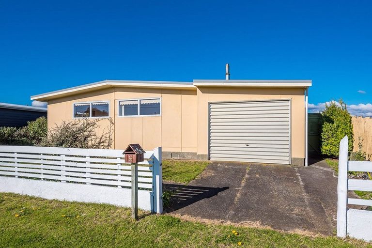 Photo of property in 36 Gawler Street, Te Horo Beach, Otaki, 5581