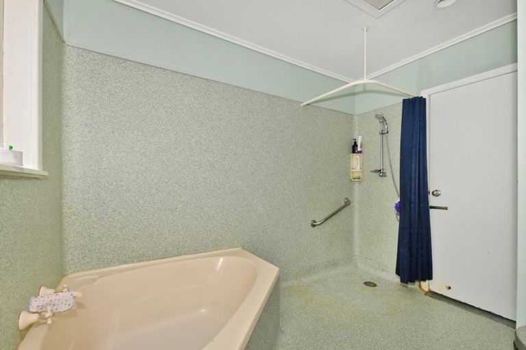 Photo of property in 28 Waro Drive, Hikurangi, 0114