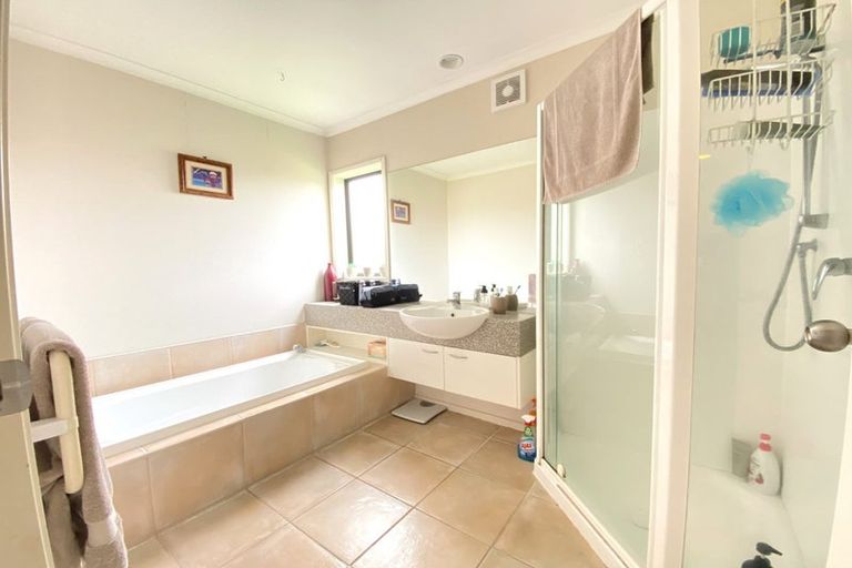 Photo of property in 5/124 Pakuranga Road, Pakuranga, Auckland, 2010