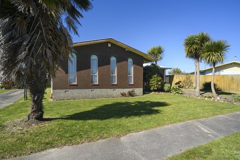 Photo of property in 23 Robinson Crescent, Westbrook, Palmerston North, 4412
