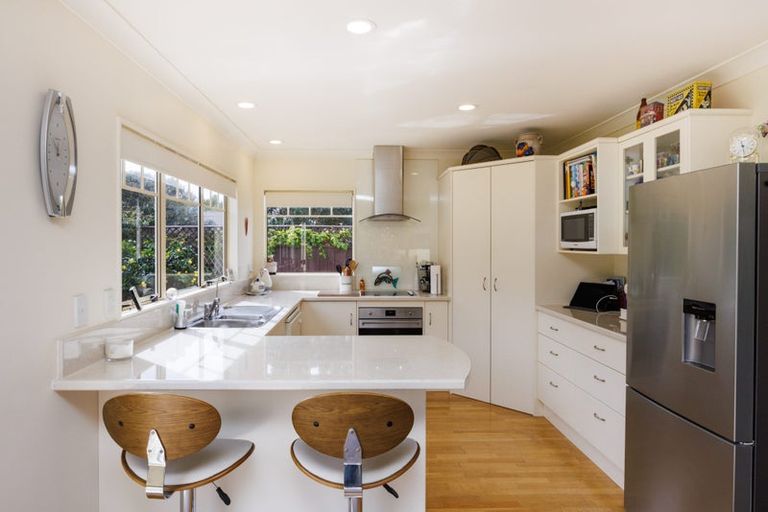 Photo of property in 5 Fountain Court, Palmerston North, 4410