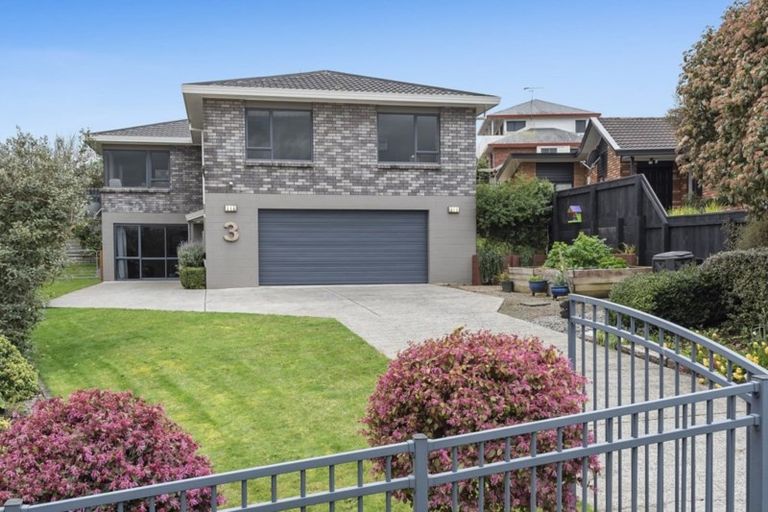 Photo of property in 3 West Ridge Drive, Western Heights, Hamilton, 3200