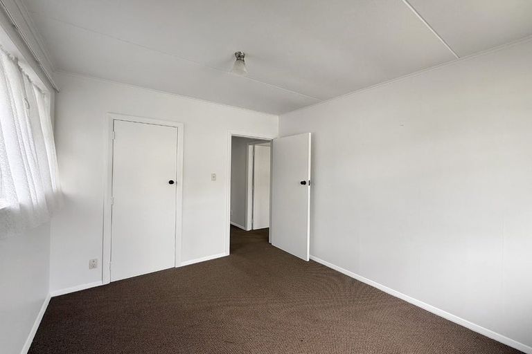 Photo of property in 14 Durham Street, Cannons Creek, Porirua, 5024