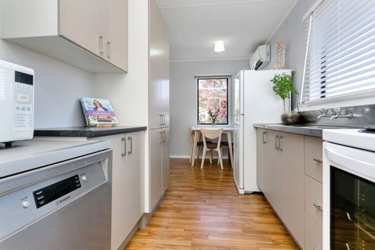 Photo of property in 6 Hulme Place, Leamington, Cambridge, 3432