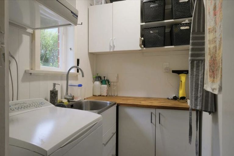 Photo of property in 16 Forfar Street, Clyde Hill, Dunedin, 9011