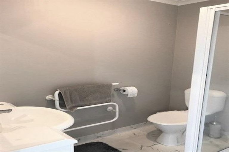 Photo of property in Terrace Heights Apartments, 14f/163 The Terrace, Wellington Central, Wellington, 6011