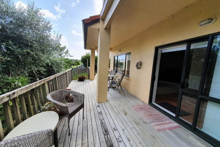 Photo of property in 44 Parkwood Crescent, Gulf Harbour, Whangaparaoa, 0930