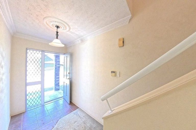 Photo of property in 1 Dresdan Court, Hokowhitu, Palmerston North, 4410