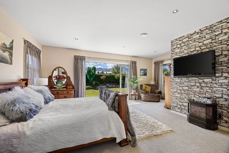 Photo of property in 56 Nichol Street, Lake Hawea, Wanaka, 9382