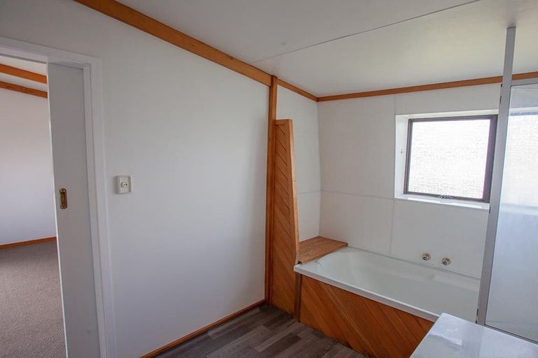 Photo of property in 44 Park Lane, Waitara, 4320