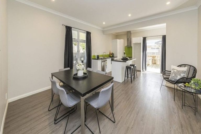 Photo of property in 849 Main Street, Roslyn, Palmerston North, 4414