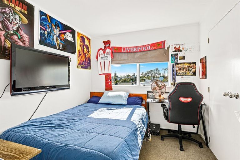 Photo of property in 2/11 Delamare Court, Sunnynook, Auckland, 0632