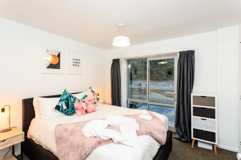 Photo of property in Greenstone Terraces, 5/716 Frankton Road, Queenstown, 9300