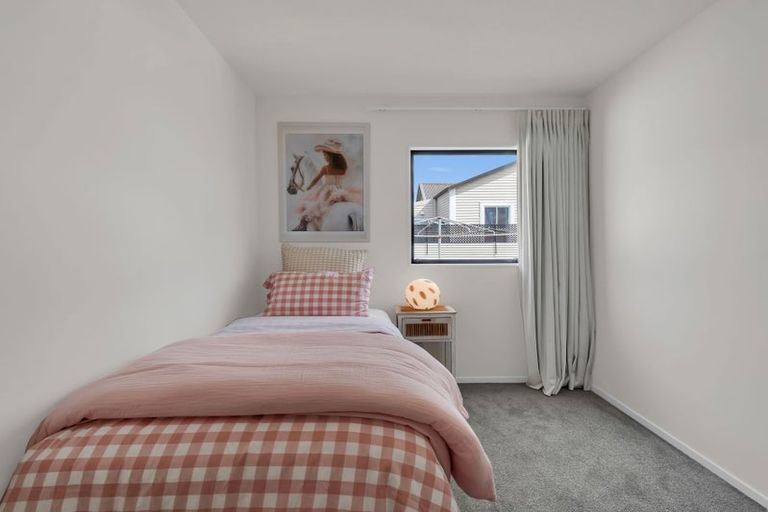 Photo of property in 15 Waitai Street, Castlecliff, Whanganui, 4501