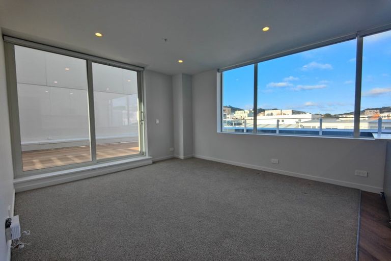 Photo of property in 203/32 Kent Terrace, Mount Victoria, Wellington, 6011
