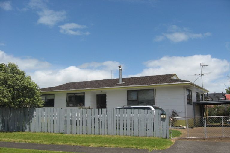 Photo of property in 4 Antalya Place, Manurewa, Auckland, 2102