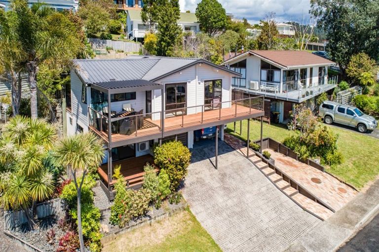 Photo of property in 3 Pine Grove, Tairua, 3508