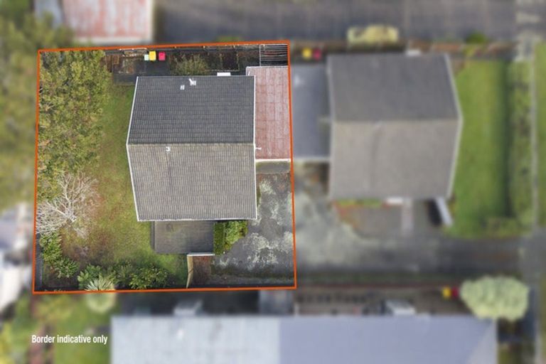 Photo of property in 96b Crofton Road, Harewood, Christchurch, 8051