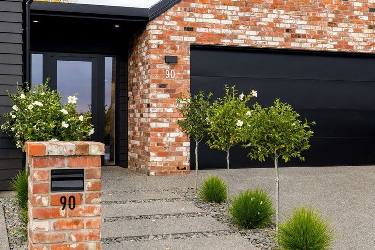 Photo of property in 90 Hugo Shaw Drive, Cambridge, 3434