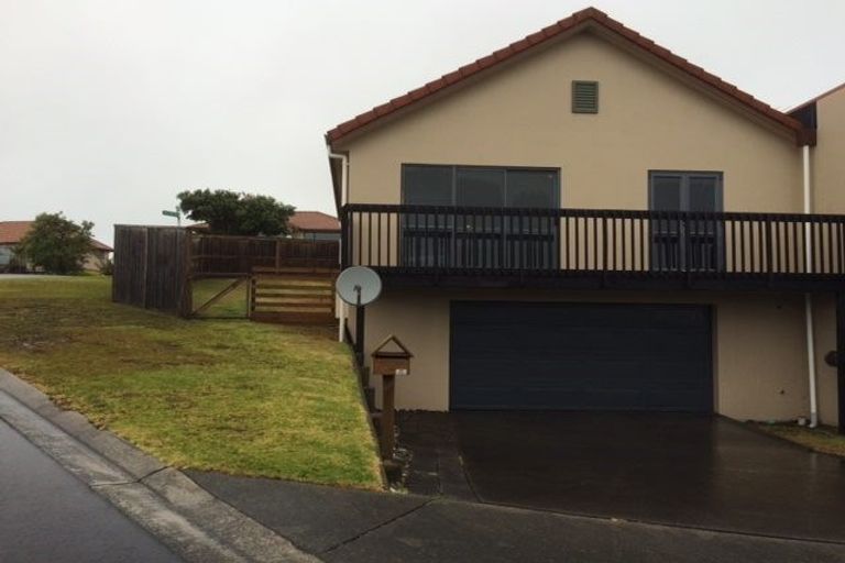 Photo of property in 2 Alverna View, Gulf Harbour, Whangaparaoa, 0930