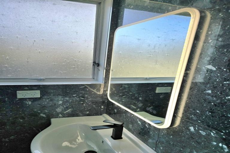 Photo of property in 18 Maida Vale, Manurewa, Auckland, 2102