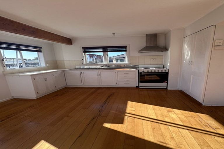 Photo of property in 8 Landscape Road, Pukekohe, 2120