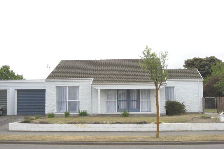 Photo of property in 11 Ashwood Street, Parklands, Christchurch, 8083