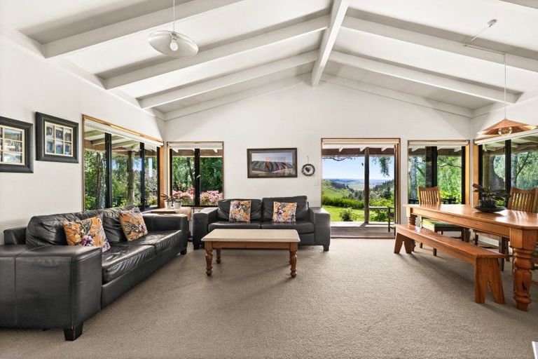 Photo of property in 40 Longview Road, Poraiti, Napier, 4182