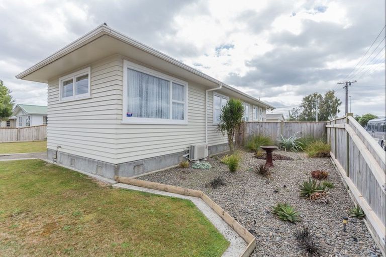 Photo of property in 23 Cornwall Street, Levin, 5510