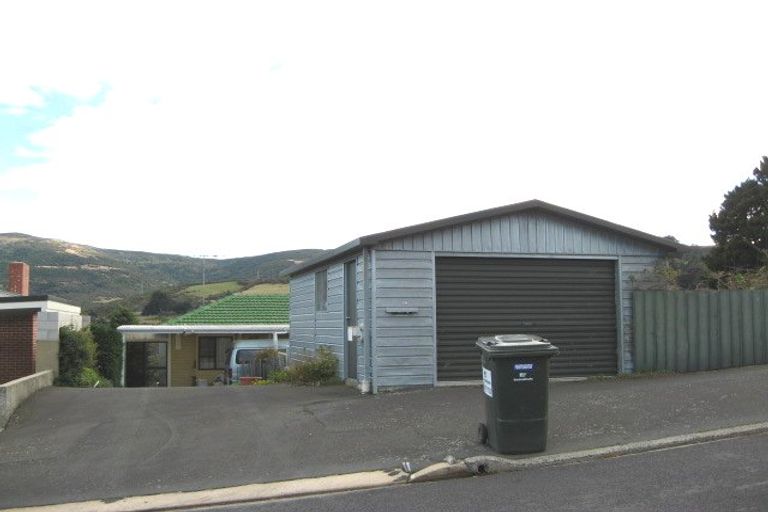 Photo of property in 463 East Coast Road, Murrays Bay, Auckland, 0630